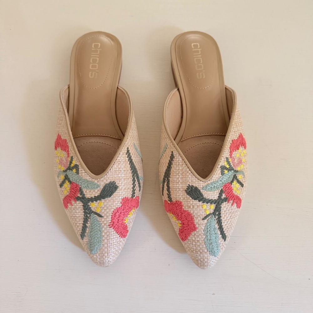 Chico's Gabby Raffia Mules Floral Embroidered Pointed Toe Tan Multi Size 6.5M